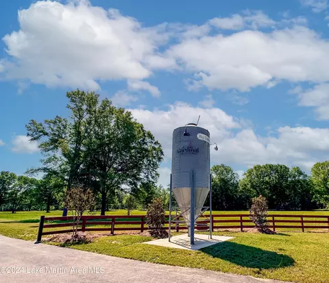 270 Crossing Ln, Pike Road, AL 36064