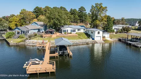 79 Rocky Wall Ln, Jacksons Gap, AL 36861