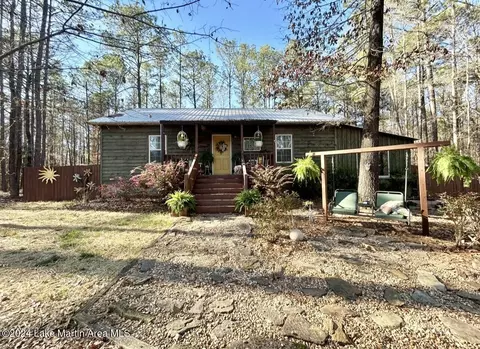 222 Nathan St, Alexander City, AL 35010