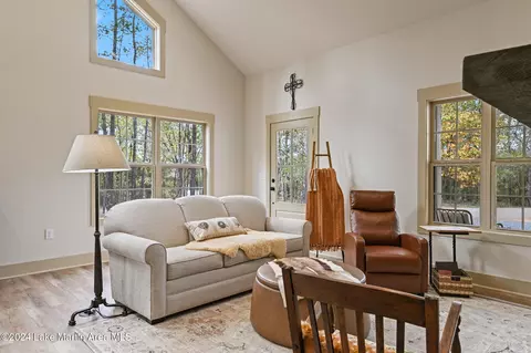 171 Pearly Dr, Equality, AL 36026 photo 5