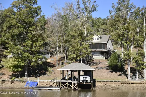 183 Lakeview Dr, Dadeville, AL 36853