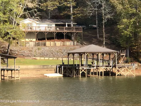 56 Sears Bluff Rd, Eclectic, AL 36024