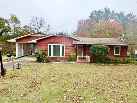 634 Halliana Rd, Alexander City, AL 35010