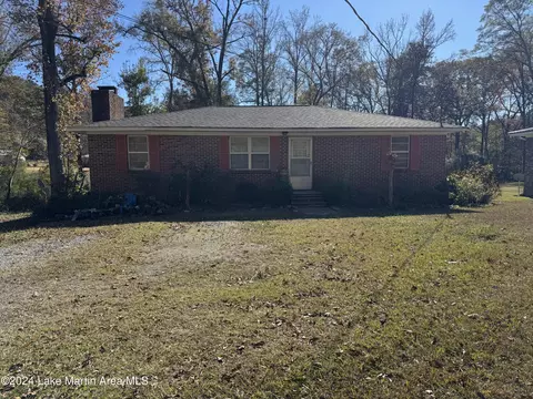 3062 Oliver St, Alexander City, AL 35010