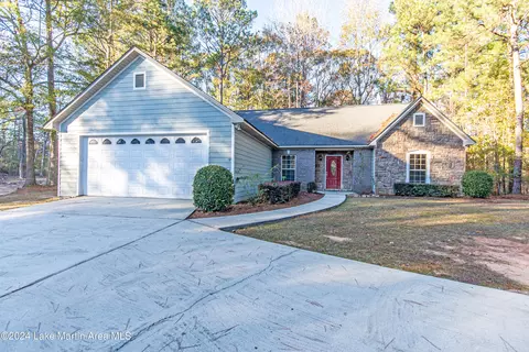 170 Thomas Ln, Alexander City, AL 35010