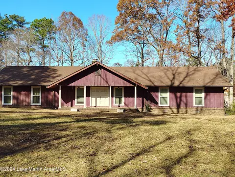 494 Fairway Ridge Rd, Dadeville, AL 36853