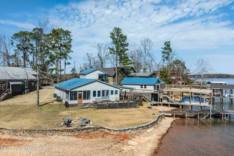 26 Castaway Cir, Eclectic, AL 36024