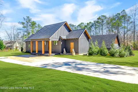 115 Weatherford Cir, Dadeville, AL 36853