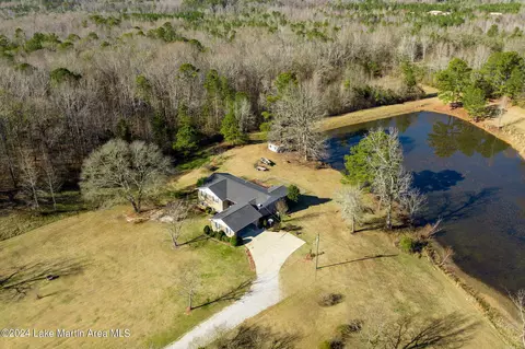 5489 Horseshoe Bend Rd, Dadeville, AL 36853