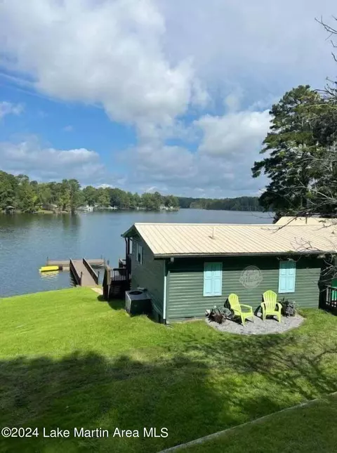 237 Lake Point Cir, Jacksons Gap, AL 36861