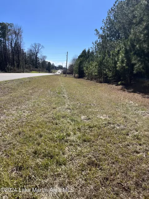 Comer St, Alexander City, AL 35010