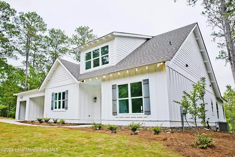 241 Pine Tree Cir, Dadeville, AL 36853