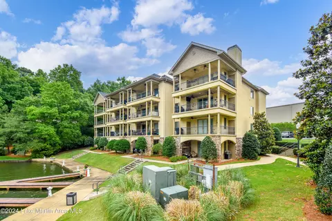370 Marina Point E204, Dadeville, AL 36853