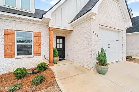 552 Cloverdale Dr, Auburn, AL 36830