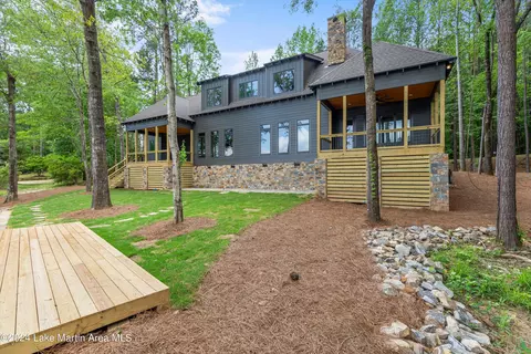 796 Woodvine Rd, Alexander City, AL 35010
