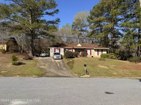 1703 Ridgecrest Dr, Phenix City, AL 36870