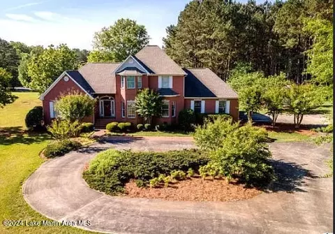 35 Rosewood Ln, Ashland, AL 36251
