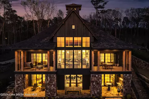 264 West Rdg, Alexander City, AL 35010