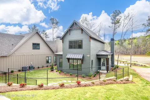 77 Magnolia Ln, Dadeville, AL 36853
