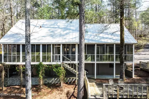 457 1st St, Eclectic, AL 36024