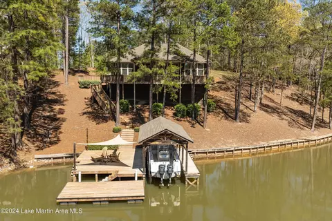 261 Blue Jay Rd, Dadeville, AL 36853