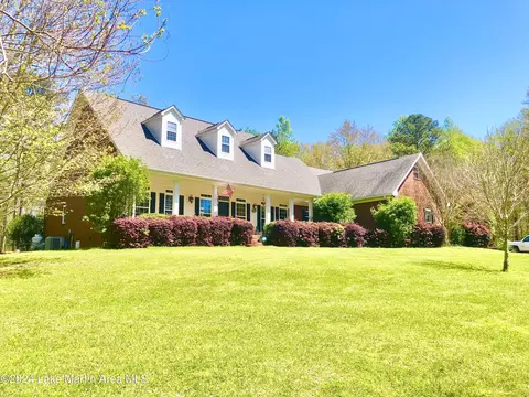 170 Asbury Rdg, Tallassee, AL 36078