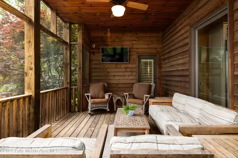 Exterior - 1692 Oat Rd, Equality, AL 36026 photo 9 of 30
