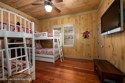Bedroom - 1692 Oat Rd, Equality, AL 36026 photo 2 of 8