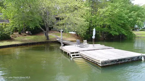 138 Southwinds E, Alexander City, AL 35010