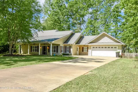 2727 Gardner Dairy Rd, Dadeville, AL 36853