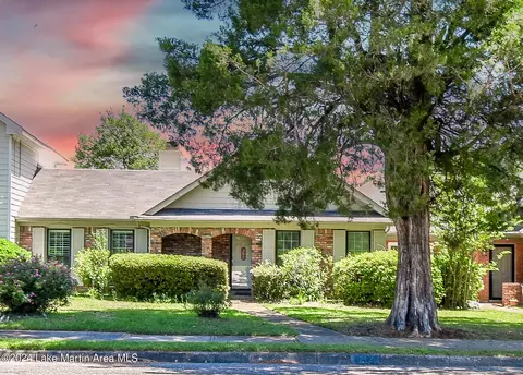 382 Dalraida Rd, Montgomery, AL 36109