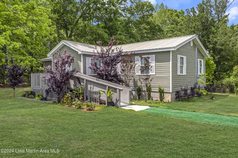 956 Rainbow Dr, Ashland, AL 36251