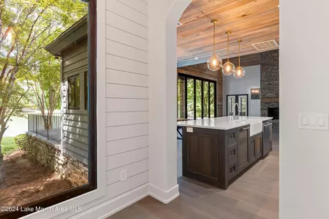 Entry Way - 262 Bryn Dwr Ln, Equality, AL 36026 photo 2 of 7