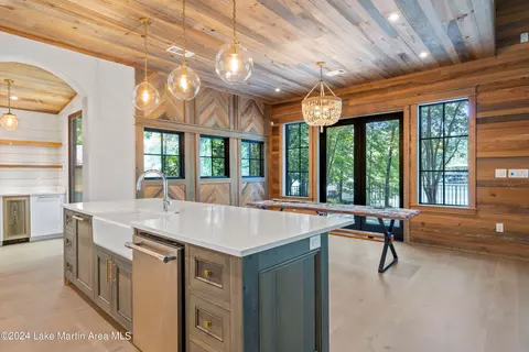Kitchen - 262 Bryn Dwr Ln, Equality, AL 36026 photo 6 of 9