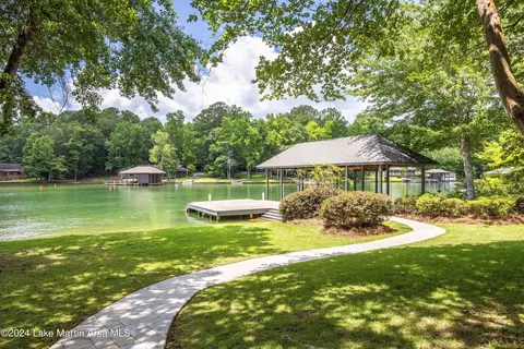Exterior - 262 Bryn Dwr Ln, Equality, AL 36026 photo 3 of 11