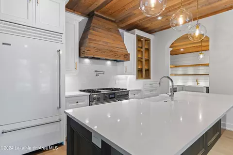 Kitchen - 262 Bryn Dwr Ln, Equality, AL 36026 photo 1 of 9