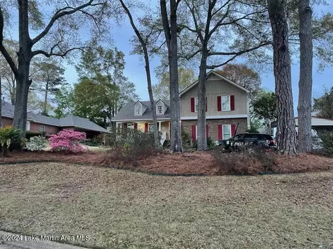 4543 Woodledge Dr, Montgomery, AL 36109