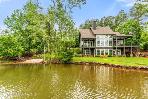 975 North Rdg, Alexander City, AL 35010
