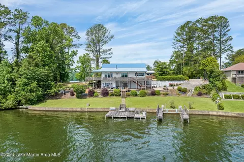 659 Bay Pine Is, Jacksons Gap, AL 36861