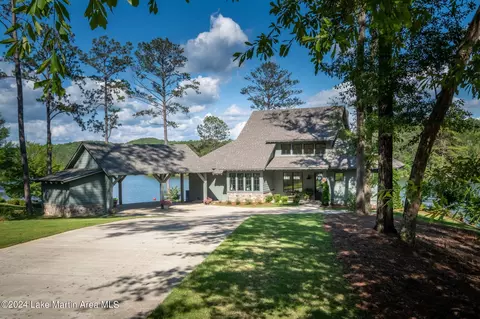 109 Oaks Pt, Jacksons Gap, AL 36861