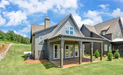 94 Waters Edge Dr, Dadeville, AL 36853