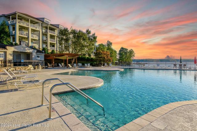 40 Crowne Pointe UNIT 202, Dadeville, AL 36853