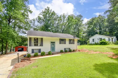 1973 County Rd, Alexander City, AL 35010