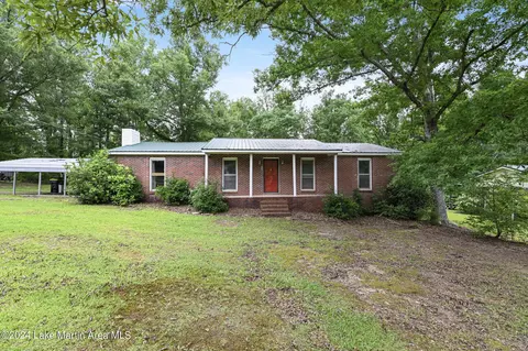 808 11th Ave N, Alexander City, AL 35010