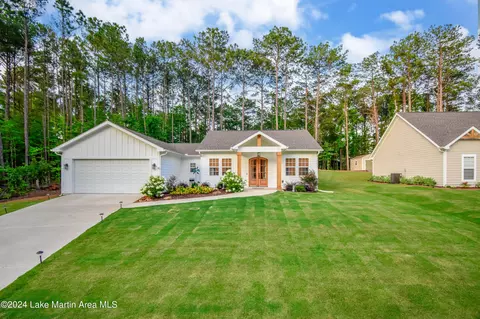 183 Stagecoach Rd, Dadeville, AL 36853