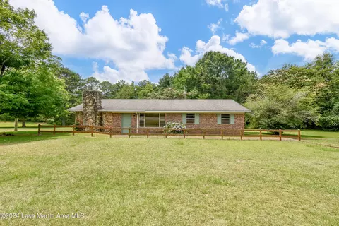 6687 Upper River Rd, Tallassee, AL 36078