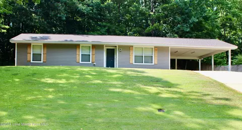 230 Brookside Dr, Alexander City, AL 35010
