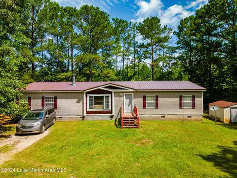 170 Boone Valley Rd, Jacksons Gap, AL 36861