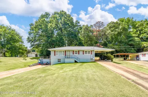 1305 Bolton Rd, Alexander City, AL 35010