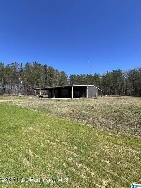 1012 County Road 63 Rd, Alexander City, AL 35010